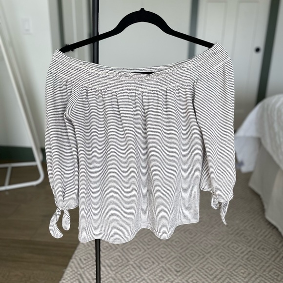 Lucky Brand striped off the shoulder shirt. - Picture 1 of 3